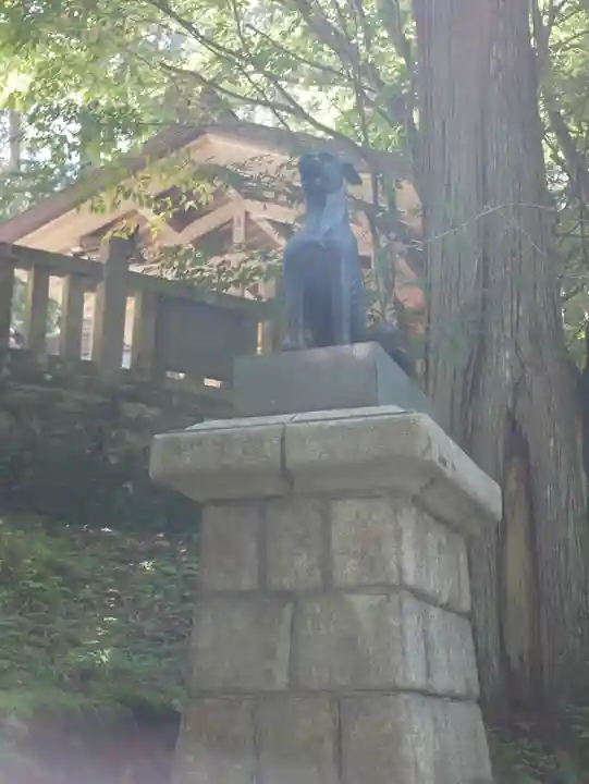 三峯神社の狛犬