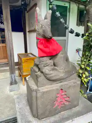 宝禄稲荷神社の{uncategorized: "未分類", other: "その他", undefined: "問題あり", building: "その他建物", grave: "お墓", sacred_gate: "鳥居", guardian: "狛犬", statue: "像", buddha: "仏像", history: "歴史", nature: "自然", garden: "庭園", animal: "動物", pagoda: "塔", temizu: "手水舎", mountain_gate: "山門・神門", sanctuary: "本殿・本堂", subordinate: "末社・摂社", art: "芸術", scenery: "景色", jizo: "地蔵", ema: "絵馬", goshuin: "御朱印", omikuji: "おみくじ", items: "授与品その他", amulet: "お守り", goshuincho: "御朱印帳", eats: "食事", festival: "お祭り", votive_dance: "神楽", shichigosan: "七五三参", wedding: "結婚式", experience: "体験その他", initially: "初詣", around: "周辺", anti_infection: "感染症対策"}