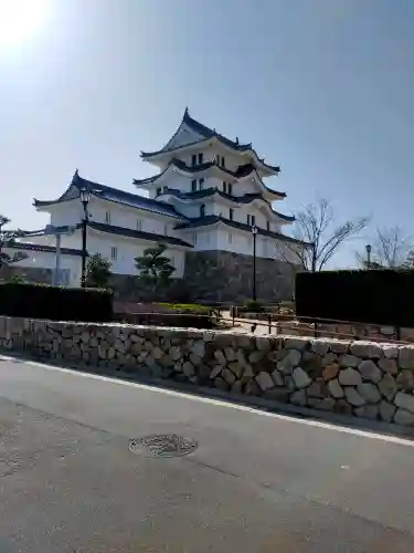 櫻井神社の{uncategorized: "未分類", other: "その他", undefined: "問題あり", building: "その他建物", grave: "お墓", sacred_gate: "鳥居", guardian: "狛犬", statue: "像", buddha: "仏像", history: "歴史", nature: "自然", garden: "庭園", animal: "動物", pagoda: "塔", temizu: "手水舎", mountain_gate: "山門・神門", sanctuary: "本殿・本堂", subordinate: "末社・摂社", art: "芸術", scenery: "景色", jizo: "地蔵", ema: "絵馬", goshuin: "御朱印", omikuji: "おみくじ", items: "授与品その他", amulet: "お守り", goshuincho: "御朱印帳", eats: "食事", festival: "お祭り", votive_dance: "神楽", shichigosan: "七五三参", wedding: "結婚式", experience: "体験その他", initially: "初詣", around: "周辺", anti_infection: "感染症対策"}