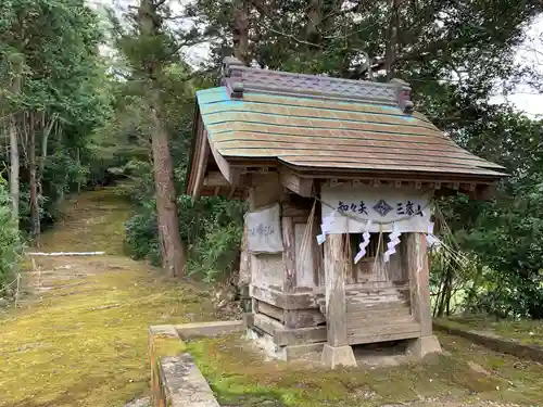 天御中主神社の末社