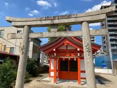 稲荷神社の本殿