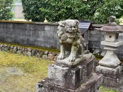 勝手神社の狛犬