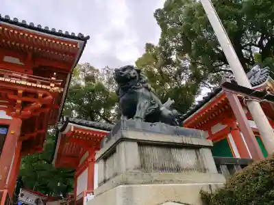 八坂神社(祇園さん)の{uncategorized: "未分類", other: "その他", undefined: "問題あり", building: "その他建物", grave: "お墓", sacred_gate: "鳥居", guardian: "狛犬", statue: "像", buddha: "仏像", history: "歴史", nature: "自然", garden: "庭園", animal: "動物", pagoda: "塔", temizu: "手水舎", mountain_gate: "山門・神門", sanctuary: "本殿・本堂", subordinate: "末社・摂社", art: "芸術", scenery: "景色", jizo: "地蔵", ema: "絵馬", goshuin: "御朱印", omikuji: "おみくじ", items: "授与品その他", amulet: "お守り", goshuincho: "御朱印帳", eats: "食事", festival: "お祭り", votive_dance: "神楽", shichigosan: "七五三参", wedding: "結婚式", experience: "体験その他", initially: "初詣", around: "周辺", anti_infection: "感染症対策"}