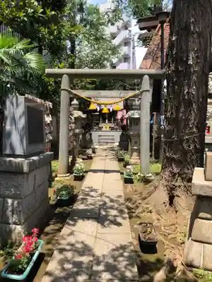 高円寺氷川神社の末社・摂社