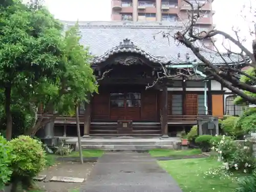 長遠寺の本殿・本堂