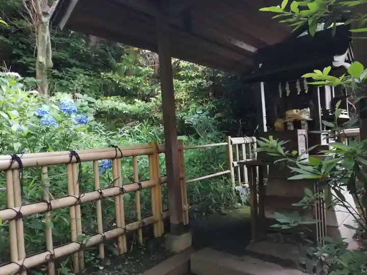 白金氷川神社の末社・摂社