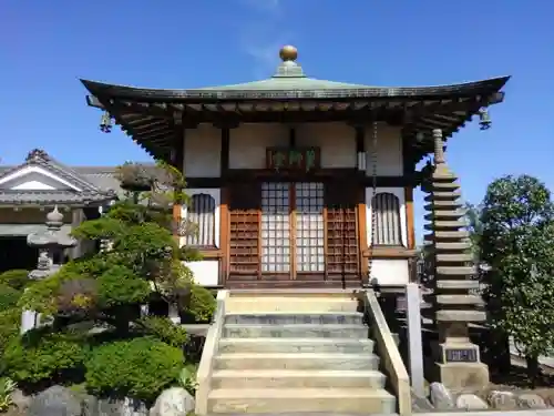 観音寺の本殿・本堂