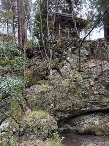 石山寺の{uncategorized: "未分類", other: "その他", undefined: "問題あり", building: "その他建物", grave: "お墓", sacred_gate: "鳥居", guardian: "狛犬", statue: "像", buddha: "仏像", history: "歴史", nature: "自然", garden: "庭園", animal: "動物", pagoda: "塔", temizu: "手水舎", mountain_gate: "山門・神門", sanctuary: "本殿・本堂", subordinate: "末社・摂社", art: "芸術", scenery: "景色", jizo: "地蔵", ema: "絵馬", goshuin: "御朱印", omikuji: "おみくじ", items: "授与品その他", amulet: "お守り", goshuincho: "御朱印帳", eats: "食事", festival: "お祭り", votive_dance: "神楽", shichigosan: "七五三参", wedding: "結婚式", experience: "体験その他", initially: "初詣", around: "周辺", anti_infection: "感染症対策"}