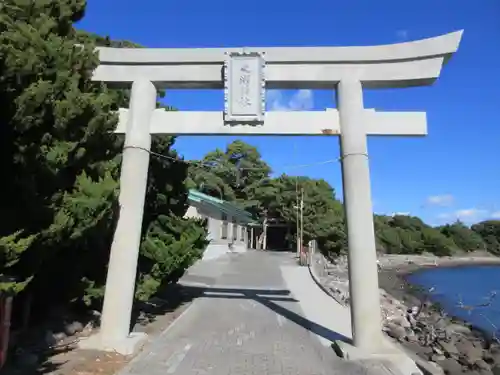 大瀬神社の鳥居