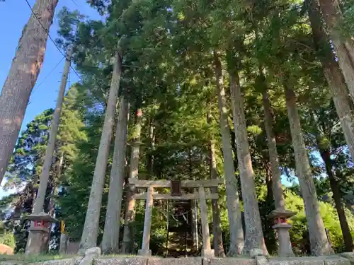 八幡神社の鳥居