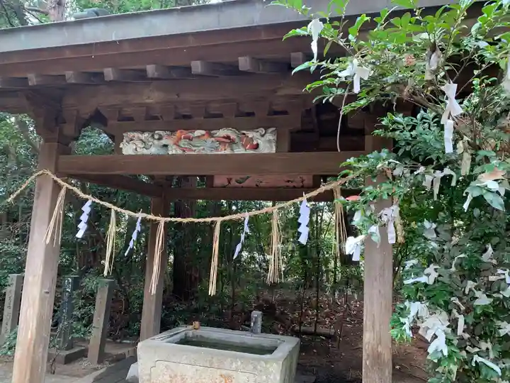 澳津説神社の手水舎