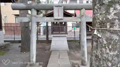 八幡神社の鳥居
