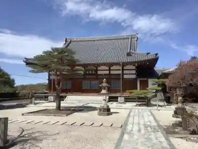 長蔵寺の本殿・本堂