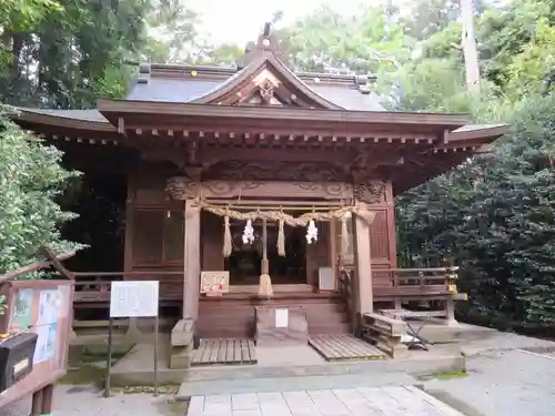 出雲大社相模分祠の末社・摂社