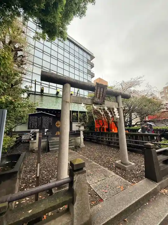 神田神社(神田明神)の{uncategorized: "未分類", other: "その他", undefined: "問題あり", building: "その他建物", grave: "お墓", sacred_gate: "鳥居", guardian: "狛犬", statue: "像", buddha: "仏像", history: "歴史", nature: "自然", garden: "庭園", animal: "動物", pagoda: "塔", temizu: "手水舎", mountain_gate: "山門・神門", sanctuary: "本殿・本堂", subordinate: "末社・摂社", art: "芸術", scenery: "景色", jizo: "地蔵", ema: "絵馬", goshuin: "御朱印", omikuji: "おみくじ", items: "授与品その他", amulet: "お守り", goshuincho: "御朱印帳", eats: "食事", festival: "お祭り", votive_dance: "神楽", shichigosan: "七五三参", wedding: "結婚式", experience: "体験その他", initially: "初詣", around: "周辺", anti_infection: "感染症対策"}