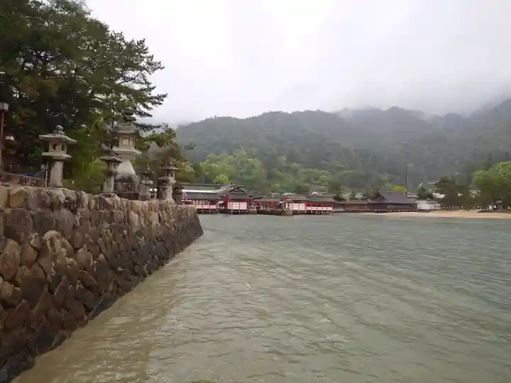 厳島神社(広島県)