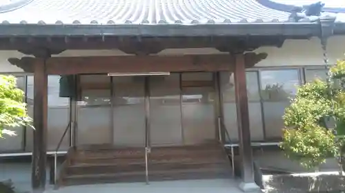 安養寺の本殿