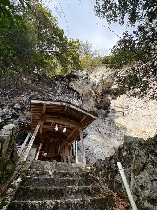 八重山神社の本殿・本堂