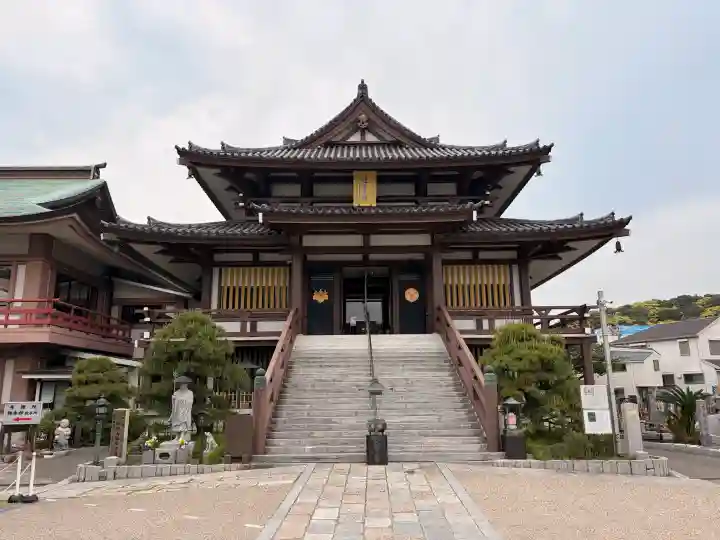 延命寺(逗子大師延命寺)の{uncategorized: "未分類", other: "その他", undefined: "問題あり", building: "その他建物", grave: "お墓", sacred_gate: "鳥居", guardian: "狛犬", statue: "像", buddha: "仏像", history: "歴史", nature: "自然", garden: "庭園", animal: "動物", pagoda: "塔", temizu: "手水舎", mountain_gate: "山門・神門", sanctuary: "本殿・本堂", subordinate: "末社・摂社", art: "芸術", scenery: "景色", jizo: "地蔵", ema: "絵馬", goshuin: "御朱印", omikuji: "おみくじ", items: "授与品その他", amulet: "お守り", goshuincho: "御朱印帳", eats: "食事", festival: "お祭り", votive_dance: "神楽", shichigosan: "七五三参", wedding: "結婚式", experience: "体験その他", initially: "初詣", around: "周辺", anti_infection: "感染症対策"}