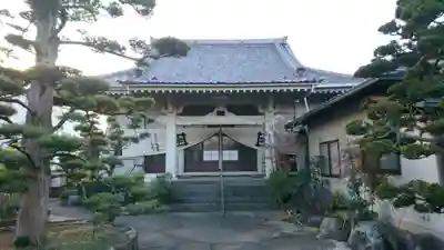 妙蔵寺の本殿・本堂