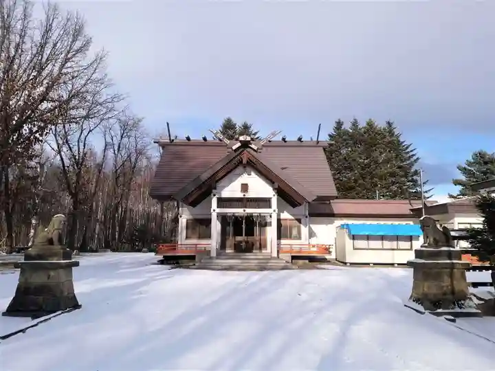 女満別神社の本殿・本堂