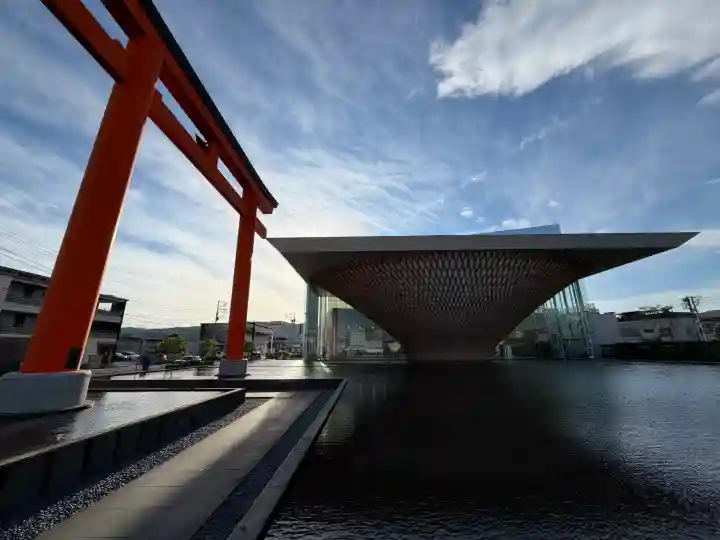 富士山本宮浅間大社の{uncategorized: "未分類", other: "その他", undefined: "問題あり", building: "その他建物", grave: "お墓", sacred_gate: "鳥居", guardian: "狛犬", statue: "像", buddha: "仏像", history: "歴史", nature: "自然", garden: "庭園", animal: "動物", pagoda: "塔", temizu: "手水舎", mountain_gate: "山門・神門", sanctuary: "本殿・本堂", subordinate: "末社・摂社", art: "芸術", scenery: "景色", jizo: "地蔵", ema: "絵馬", goshuin: "御朱印", omikuji: "おみくじ", items: "授与品その他", amulet: "お守り", goshuincho: "御朱印帳", eats: "食事", festival: "お祭り", votive_dance: "神楽", shichigosan: "七五三参", wedding: "結婚式", experience: "体験その他", initially: "初詣", around: "周辺", anti_infection: "感染症対策"}