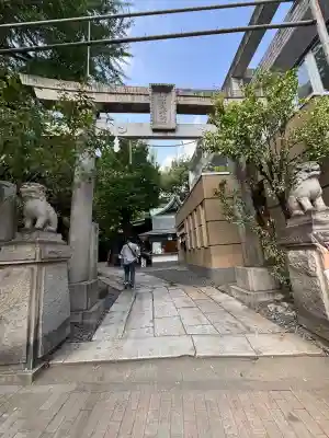 小野照崎神社の{uncategorized: "未分類", other: "その他", undefined: "問題あり", building: "その他建物", grave: "お墓", sacred_gate: "鳥居", guardian: "狛犬", statue: "像", buddha: "仏像", history: "歴史", nature: "自然", garden: "庭園", animal: "動物", pagoda: "塔", temizu: "手水舎", mountain_gate: "山門・神門", sanctuary: "本殿・本堂", subordinate: "末社・摂社", art: "芸術", scenery: "景色", jizo: "地蔵", ema: "絵馬", goshuin: "御朱印", omikuji: "おみくじ", items: "授与品その他", amulet: "お守り", goshuincho: "御朱印帳", eats: "食事", festival: "お祭り", votive_dance: "神楽", shichigosan: "七五三参", wedding: "結婚式", experience: "体験その他", initially: "初詣", around: "周辺", anti_infection: "感染症対策"}