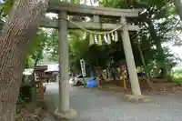 御殿山神社の鳥居