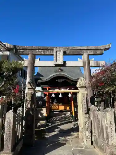 白川神社の{uncategorized: "未分類", other: "その他", undefined: "問題あり", building: "その他建物", grave: "お墓", sacred_gate: "鳥居", guardian: "狛犬", statue: "像", buddha: "仏像", history: "歴史", nature: "自然", garden: "庭園", animal: "動物", pagoda: "塔", temizu: "手水舎", mountain_gate: "山門・神門", sanctuary: "本殿・本堂", subordinate: "末社・摂社", art: "芸術", scenery: "景色", jizo: "地蔵", ema: "絵馬", goshuin: "御朱印", omikuji: "おみくじ", items: "授与品その他", amulet: "お守り", goshuincho: "御朱印帳", eats: "食事", festival: "お祭り", votive_dance: "神楽", shichigosan: "七五三参", wedding: "結婚式", experience: "体験その他", initially: "初詣", around: "周辺", anti_infection: "感染症対策"}