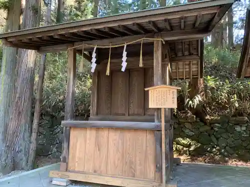 諏訪大社下社春宮の末社・摂社