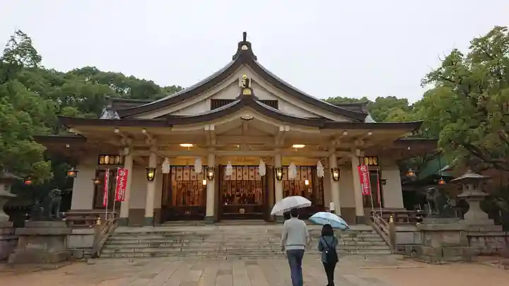 湊川神社の本殿・本堂