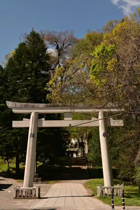 諏訪大社上社前宮(長野県)