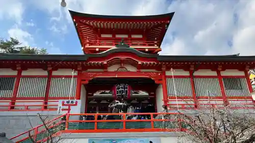 門戸厄神東光寺の山門