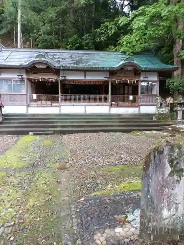 住吉神社の{uncategorized: "未分類", other: "その他", undefined: "問題あり", building: "その他建物", grave: "お墓", sacred_gate: "鳥居", guardian: "狛犬", statue: "像", buddha: "仏像", history: "歴史", nature: "自然", garden: "庭園", animal: "動物", pagoda: "塔", temizu: "手水舎", mountain_gate: "山門・神門", sanctuary: "本殿・本堂", subordinate: "末社・摂社", art: "芸術", scenery: "景色", jizo: "地蔵", ema: "絵馬", goshuin: "御朱印", omikuji: "おみくじ", items: "授与品その他", amulet: "お守り", goshuincho: "御朱印帳", eats: "食事", festival: "お祭り", votive_dance: "神楽", shichigosan: "七五三参", wedding: "結婚式", experience: "体験その他", initially: "初詣", around: "周辺", anti_infection: "感染症対策"}
