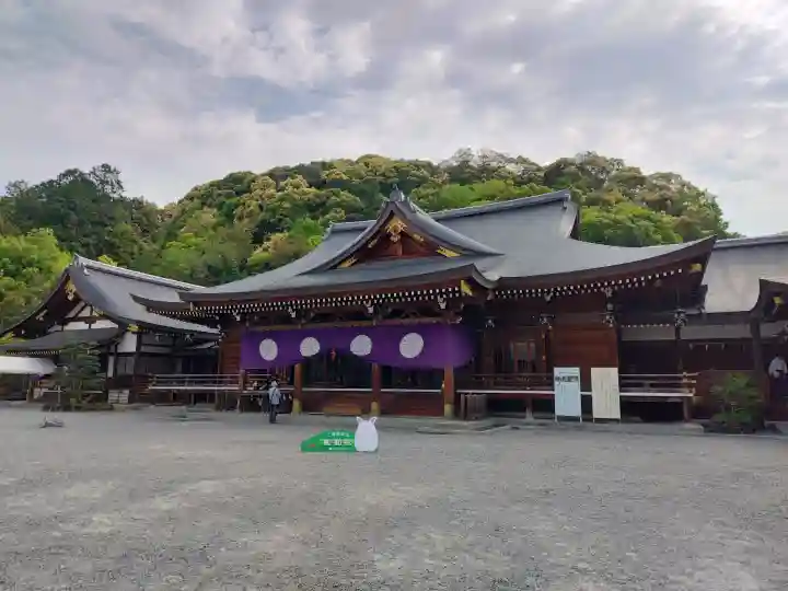 大神神社の{uncategorized: "未分類", other: "その他", undefined: "問題あり", building: "その他建物", grave: "お墓", sacred_gate: "鳥居", guardian: "狛犬", statue: "像", buddha: "仏像", history: "歴史", nature: "自然", garden: "庭園", animal: "動物", pagoda: "塔", temizu: "手水舎", mountain_gate: "山門・神門", sanctuary: "本殿・本堂", subordinate: "末社・摂社", art: "芸術", scenery: "景色", jizo: "地蔵", ema: "絵馬", goshuin: "御朱印", omikuji: "おみくじ", items: "授与品その他", amulet: "お守り", goshuincho: "御朱印帳", eats: "食事", festival: "お祭り", votive_dance: "神楽", shichigosan: "七五三参", wedding: "結婚式", experience: "体験その他", initially: "初詣", around: "周辺", anti_infection: "感染症対策"}