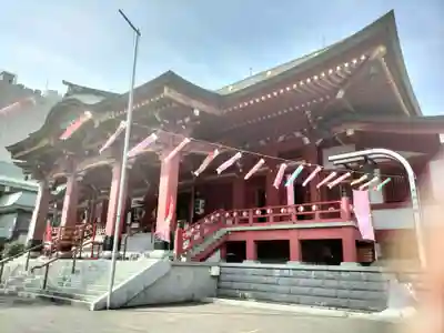 成田山札幌別院新栄寺の本殿・本堂