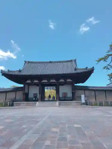 法隆寺の山門・神門