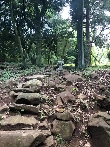 物部神社（石和町松本）の末社