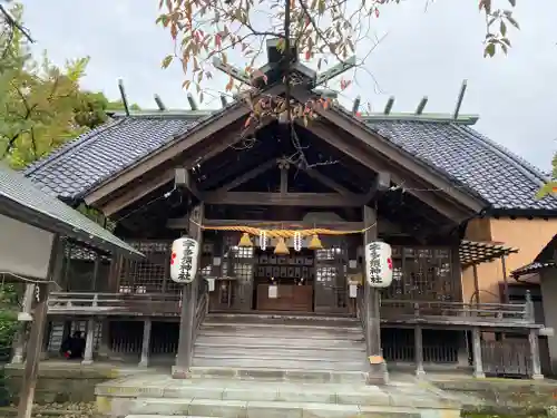 宇多須神社の本殿