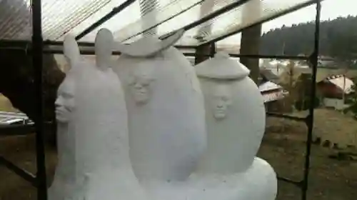 櫻田山神社の像