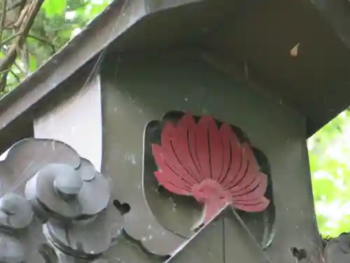 新屋山神社の建物その他