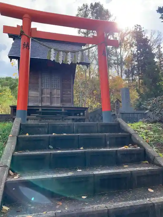 仁木神社の末社・摂社