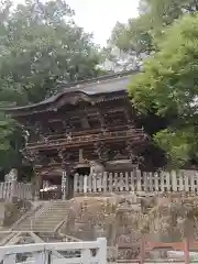 毘沙門堂の山門