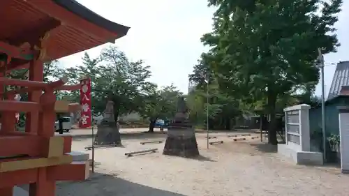 石和八幡宮(官知物部神社)の庭園