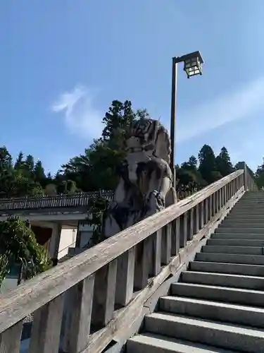 盛岡八幡宮の狛犬