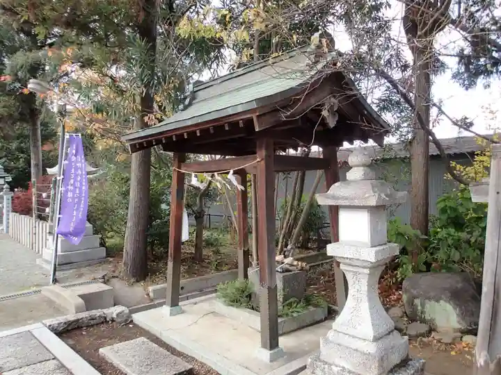 天高市神社の手水舎
