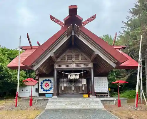 上常呂神社の{uncategorized: "未分類", other: "その他", undefined: "問題あり", building: "その他建物", grave: "お墓", sacred_gate: "鳥居", guardian: "狛犬", statue: "像", buddha: "仏像", history: "歴史", nature: "自然", garden: "庭園", animal: "動物", pagoda: "塔", temizu: "手水舎", mountain_gate: "山門・神門", sanctuary: "本殿・本堂", subordinate: "末社・摂社", art: "芸術", scenery: "景色", jizo: "地蔵", ema: "絵馬", goshuin: "御朱印", omikuji: "おみくじ", items: "授与品その他", amulet: "お守り", goshuincho: "御朱印帳", eats: "食事", festival: "お祭り", votive_dance: "神楽", shichigosan: "七五三参", wedding: "結婚式", experience: "体験その他", initially: "初詣", around: "周辺", anti_infection: "感染症対策"}