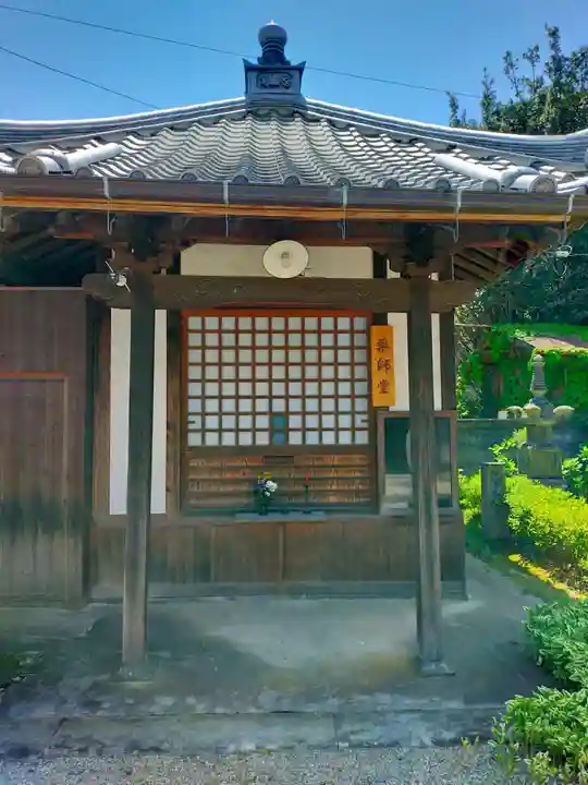 栄林寺(三重県)