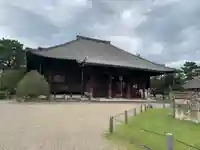 西大寺の本殿・本堂