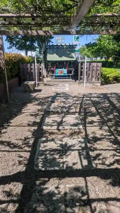 守鐵社の{uncategorized: "未分類", other: "その他", undefined: "問題あり", building: "その他建物", grave: "お墓", sacred_gate: "鳥居", guardian: "狛犬", statue: "像", buddha: "仏像", history: "歴史", nature: "自然", garden: "庭園", animal: "動物", pagoda: "塔", temizu: "手水舎", mountain_gate: "山門・神門", sanctuary: "本殿・本堂", subordinate: "末社・摂社", art: "芸術", scenery: "景色", jizo: "地蔵", ema: "絵馬", goshuin: "御朱印", omikuji: "おみくじ", items: "授与品その他", amulet: "お守り", goshuincho: "御朱印帳", eats: "食事", festival: "お祭り", votive_dance: "神楽", shichigosan: "七五三参", wedding: "結婚式", experience: "体験その他", initially: "初詣", around: "周辺", anti_infection: "感染症対策"}